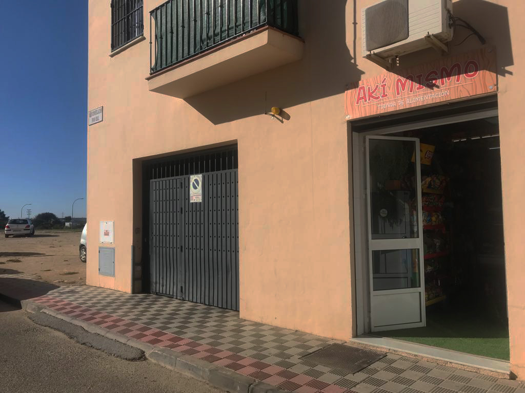 Tienda de alimentación Akí Mismo · Fotos 6
