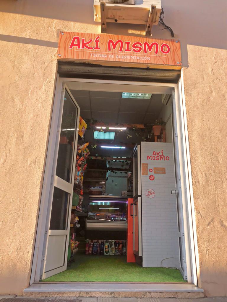 Tienda de alimentación Akí Mismo · Fotos 8